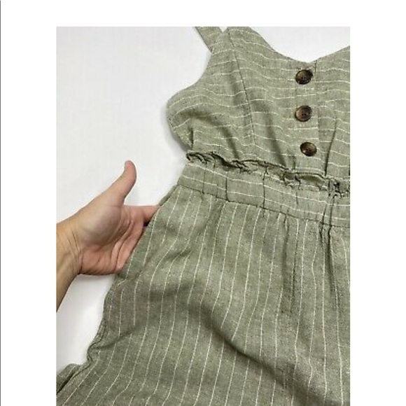 Romeo and Juliet Couture Linen Jumpsuit - Picture 5 of 7